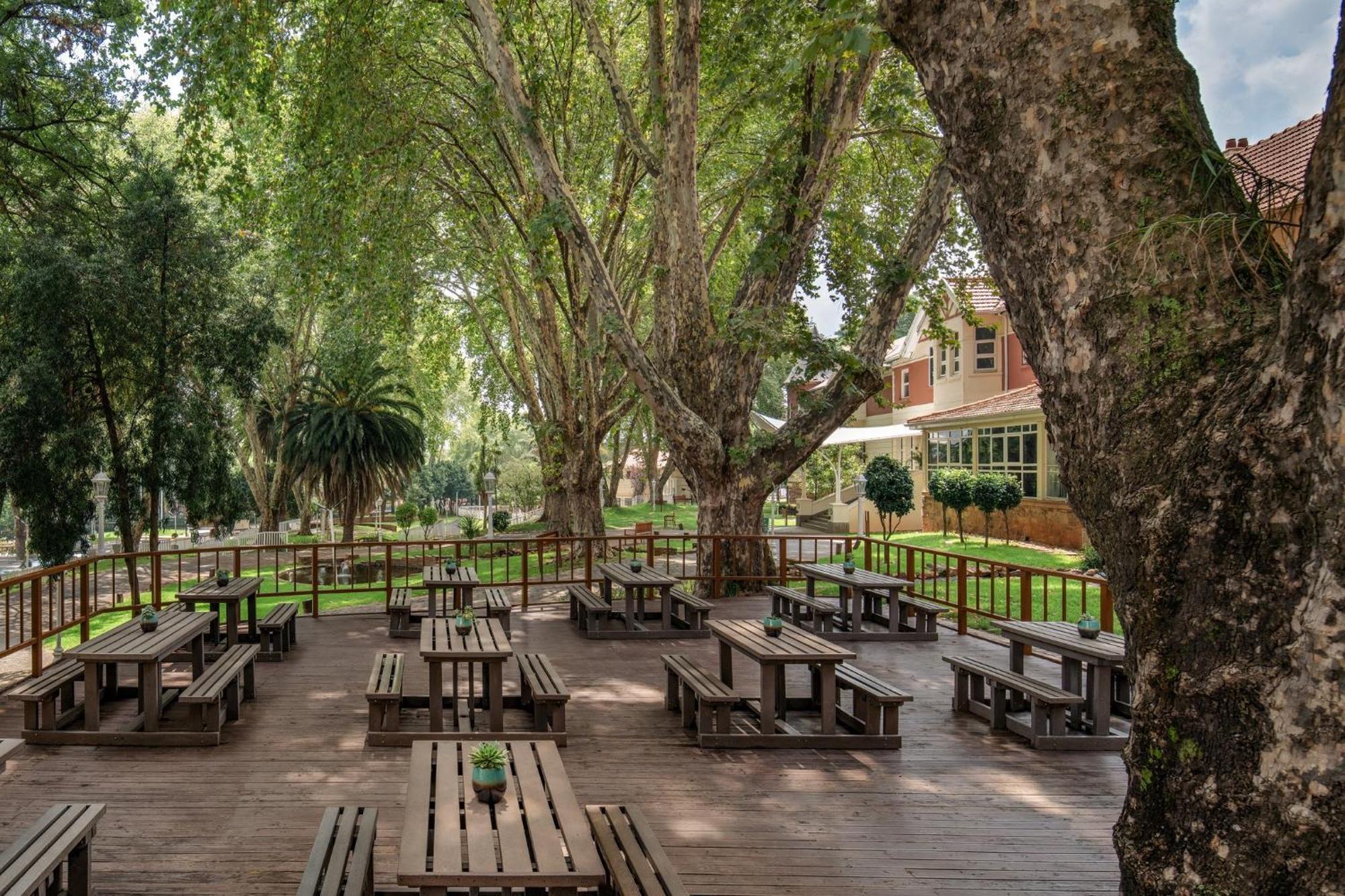 Holiday Inn - Johannesburg Sunnyside Park By Ihg Exterior photo