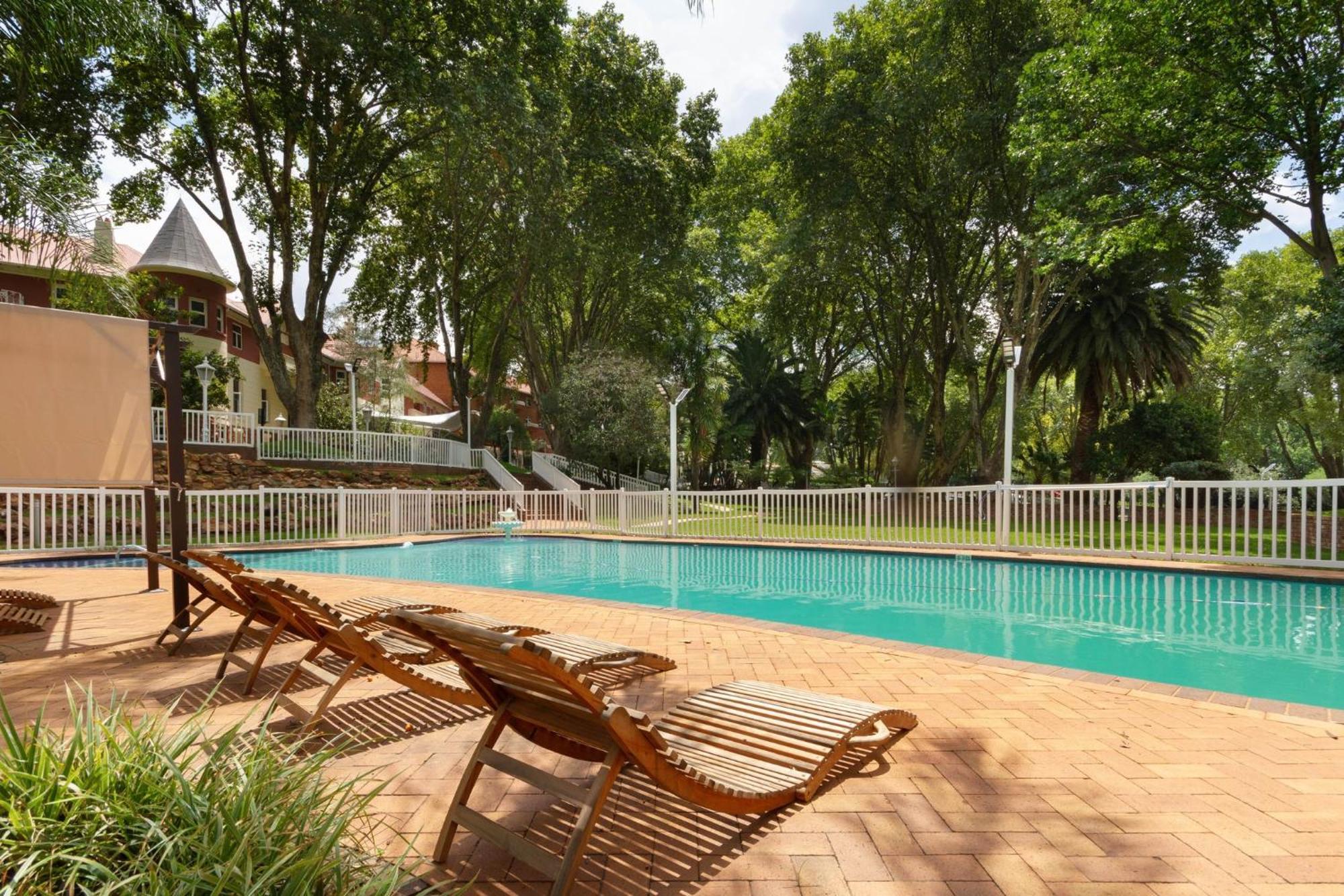 Holiday Inn - Johannesburg Sunnyside Park By Ihg Exterior photo